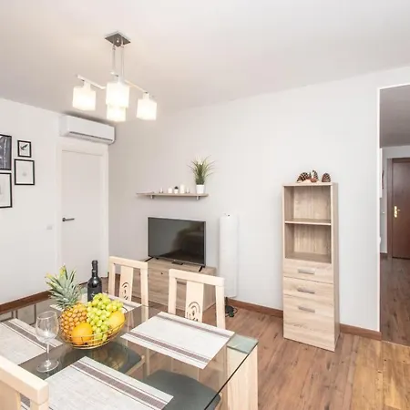 Cozy Renovated Apartement In Center Of Marbella. *
